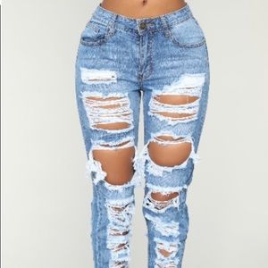 “No Sensor” Distressed Denim Jeans Light Wash